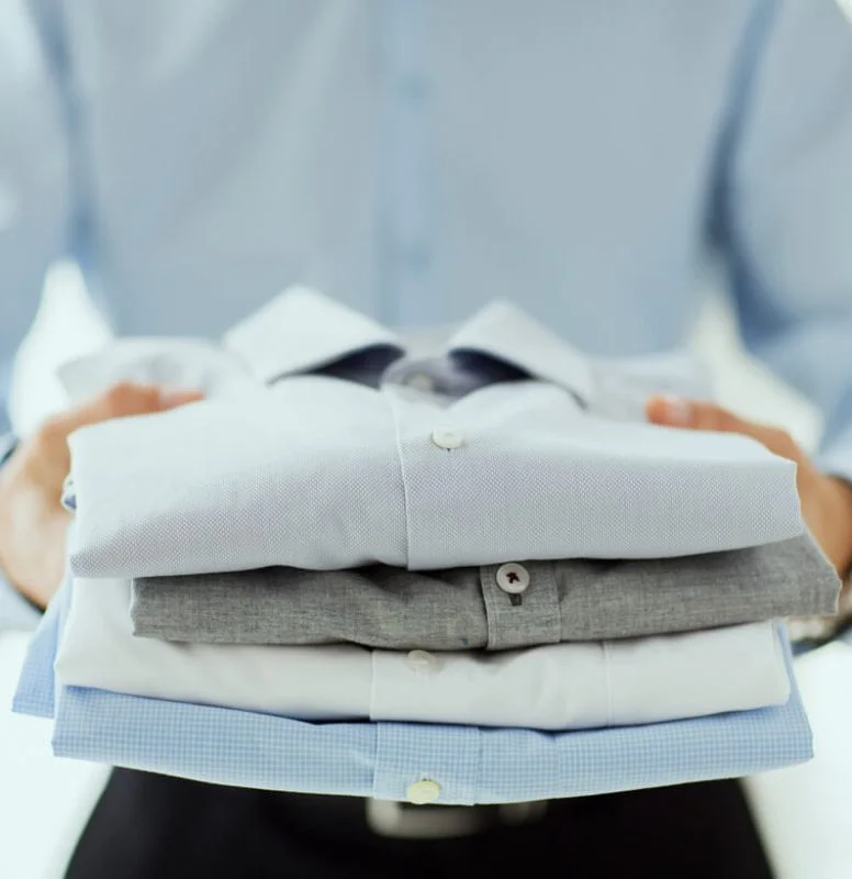 Camisas sociais prontas para a rotina profissional